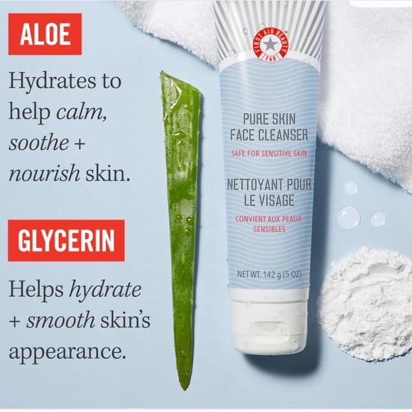 NIB•First Aid Beauty Pure Skin Face Cleanser - Picture 2 of 4